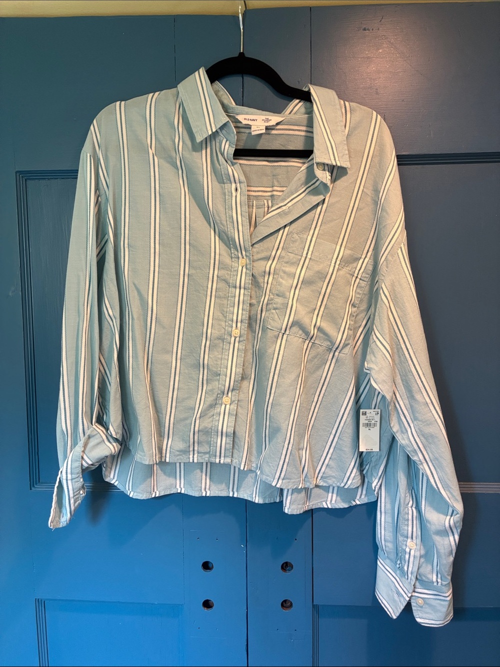 Old Navy Light Blue & White Vertical Stripe Button-Down Blouse